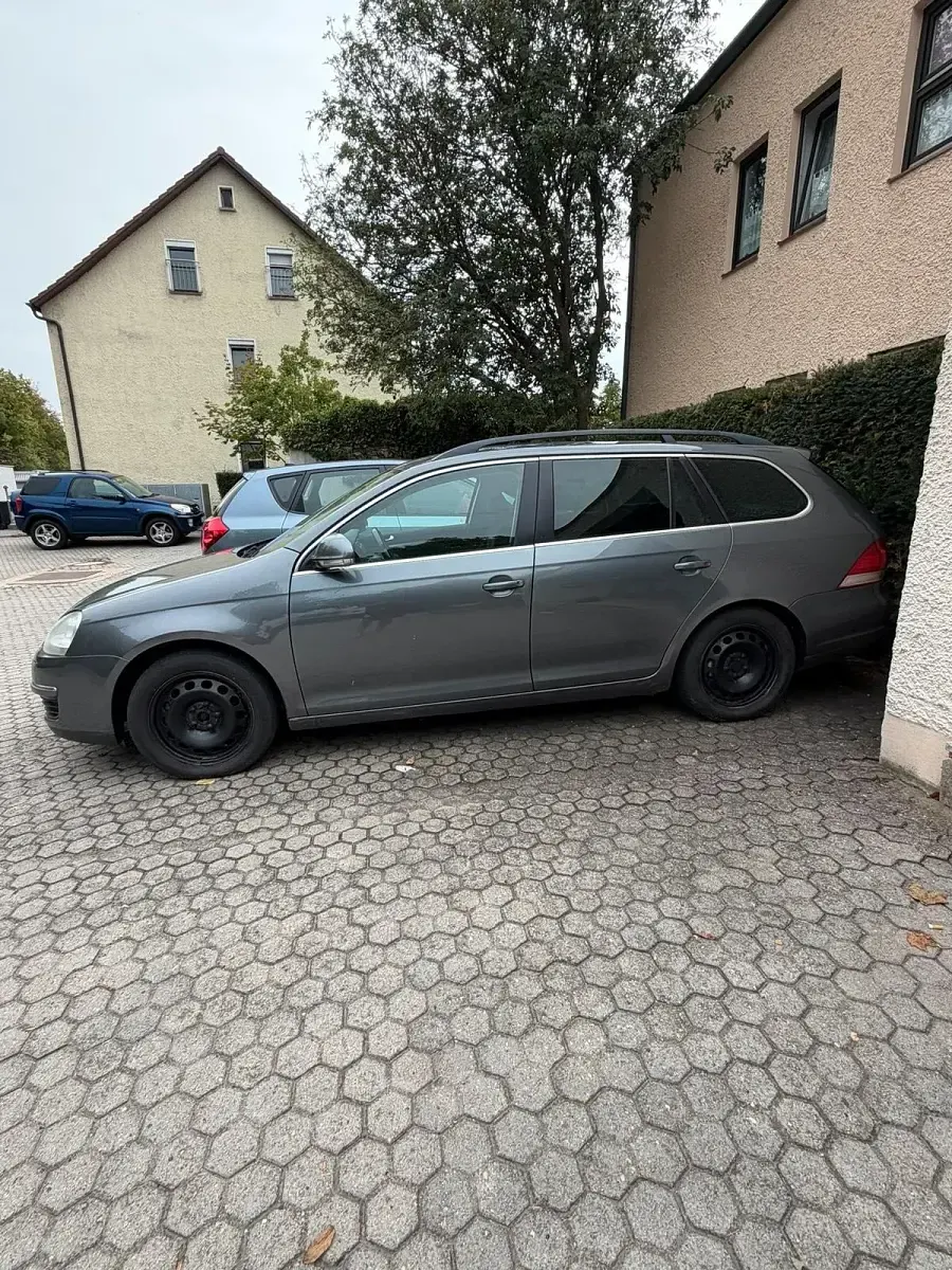Gebraucht VW Golf V 140 PS (102 kW) 2009 Silber Kombi