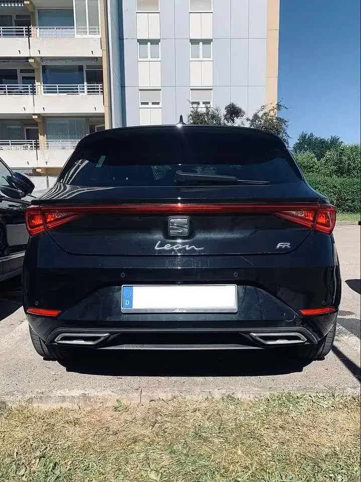 Gebraucht Seat Leon FR 150 PS (110 kW) 2024 Schwarz Kleinwagen