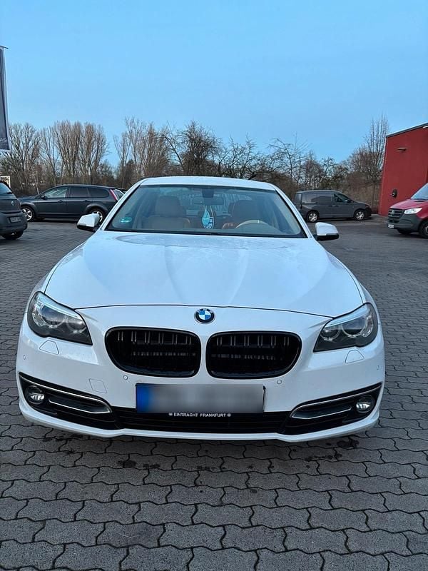 Gebraucht BMW 530 258 PS (189 kW) 2014 Weiß Limousine
