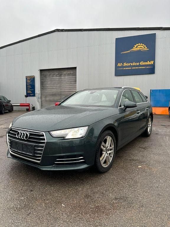 Grün Gebraucht 2017 Audi A4 Design Kombi | 17.200 € (Fairer Preis) - Bild 1/4