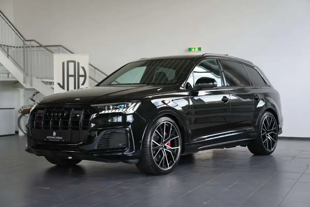 Gebraucht Audi SQ7 Sport 507 PS (372 kW) 2023 Mythosschwarz SUV