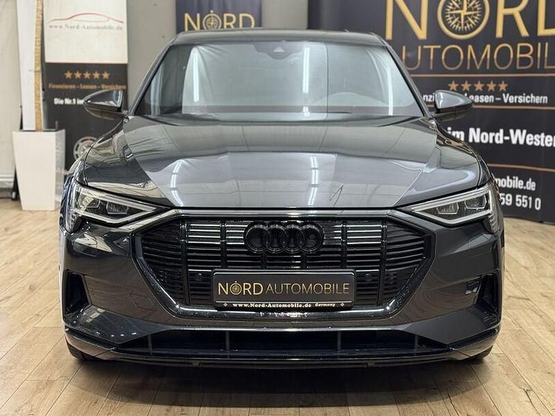 Gebraucht Audi e-tron Sportback Advanced 300 kW (408 PS) 2022 Manhattangrau metallic (metallic) SUV