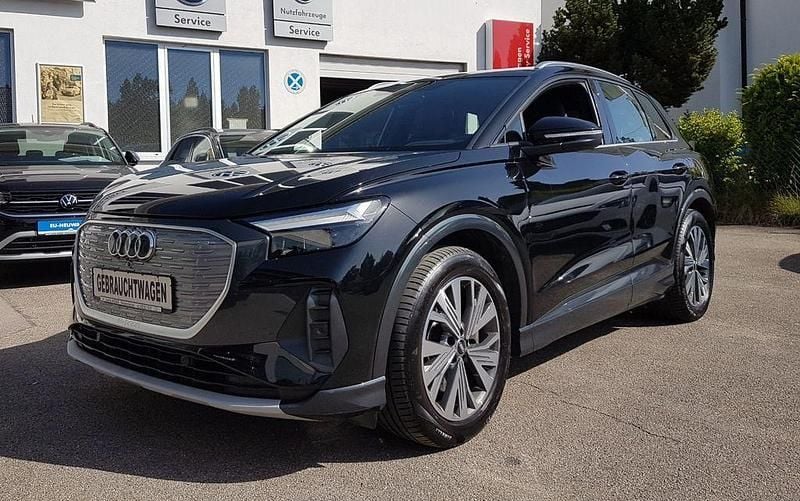 Gebraucht Audi Q4 e-tron S-Line 219 kW (299 PS) 2022 Schwarz SUV