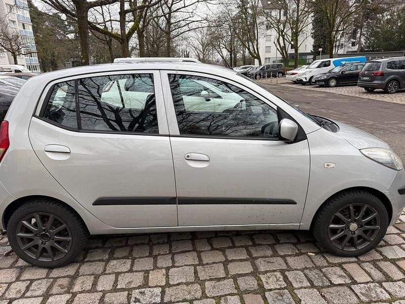 Gebraucht Hyundai i10 Classic 70 PS (51 kW) 2010 Grau Kleinwagen