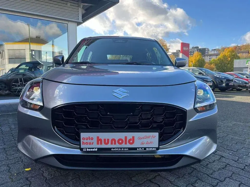 Neu Suzuki Swift Comfort 83 PS (61 kW) 2025 Silber Kleinwagen