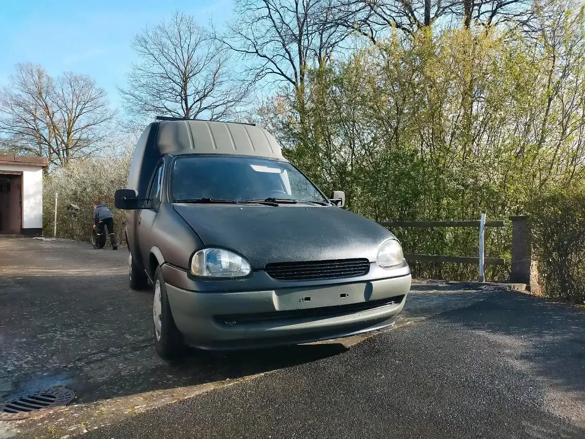 Gebraucht Opel Combo 90 PS (66 kW) 1999 Schwarz Van / Kleinbus
