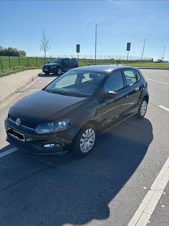 Używany VW Polo 60 KM (44 kW) 2016 Czarny Sedan/Limuzyna