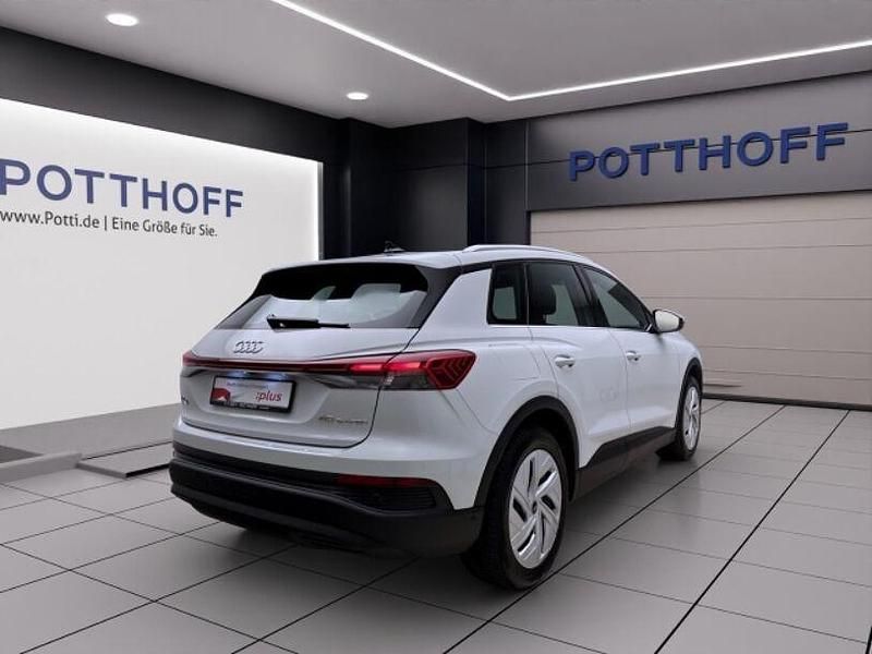 Gebraucht Audi Q4 e-tron Design 150 kW (204 PS) 2022 Weiss SUV