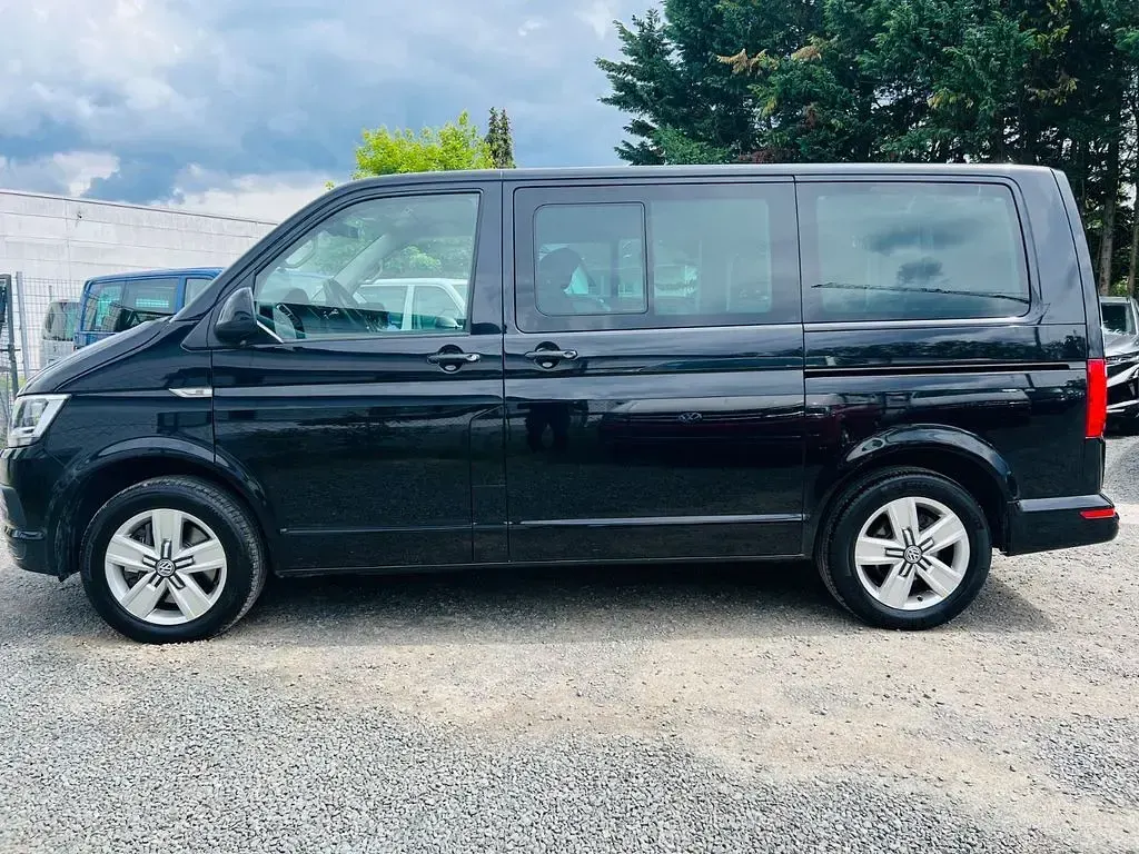 Gebraucht VW Multivan Comfortline 150 PS (110 kW) 2017 Schwarz Van / Kleinbus