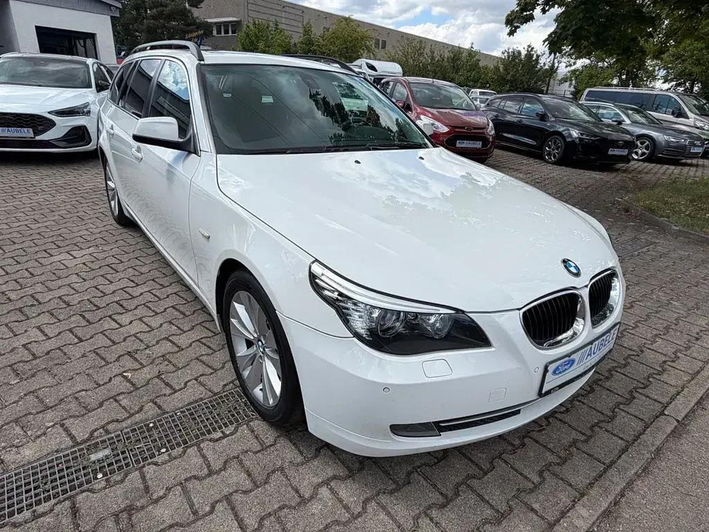Gebraucht BMW 520 177 PS (130 kW) 2010 Weiß Kombi