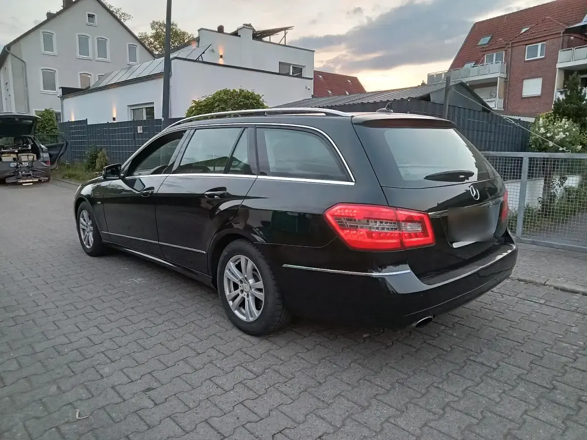 Occasion Mercedes E200 Elegance 184 ch (135 kW) 2011 Noir Break
