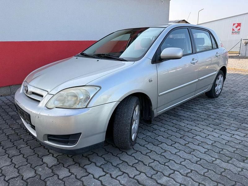 Gebraucht Toyota Corolla 97 PS (71 kW) 2005 Silber Limousine