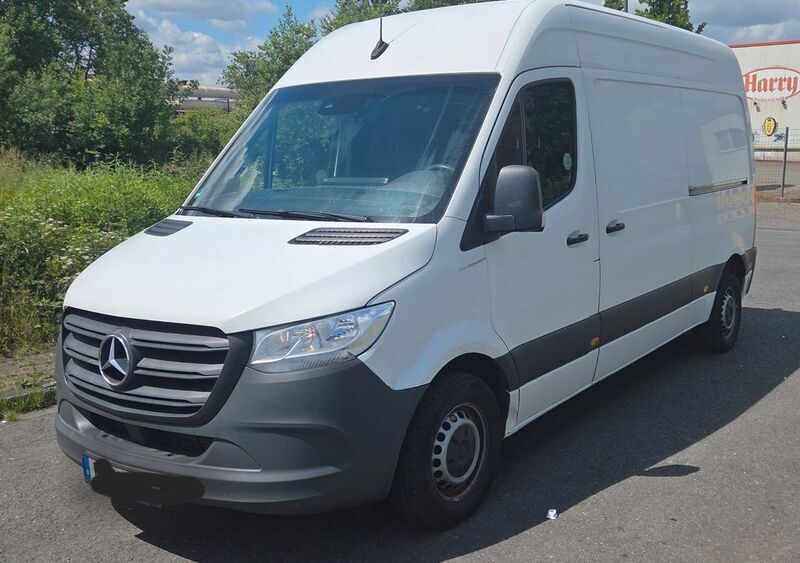 Weiß Gebraucht 2021 Mercedes Sprinter Van | 17.500 € (Teuer) - Bild 1/4