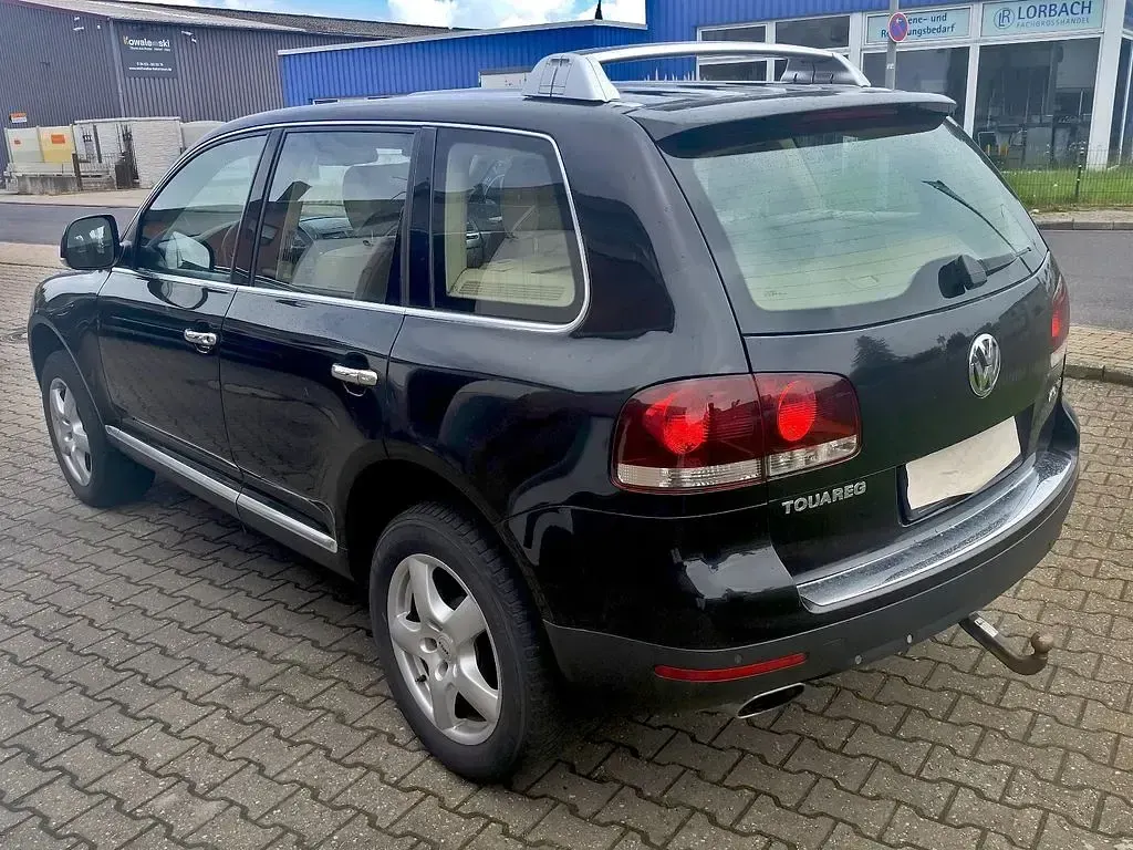 Używany VW Touareg 313 KM (230 kW) 2008 Czarny SUV