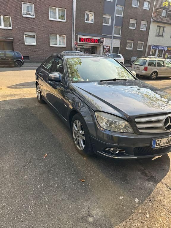 Grau Gebraucht 2007 Mercedes C280 Limousine | 3.400 € (Superpreis) - Bild 1/1