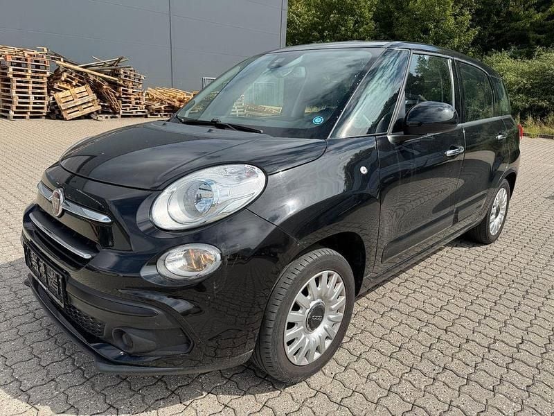 Schwarz Gebraucht 2020 Fiat 500L Wagon Van / Kleinbus | 8.200 € (Superpreis) - Bild 1/4