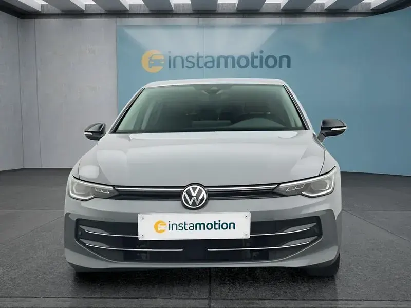 Gebraucht VW Golf VIII 150 PS (110 kW) 2025 Grau Kleinwagen