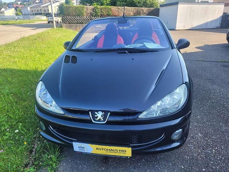 Farbe schwarz obsidien Gebraucht 2003 Peugeot 206 CC Cabrio | 3.490 € - Bild 1/4