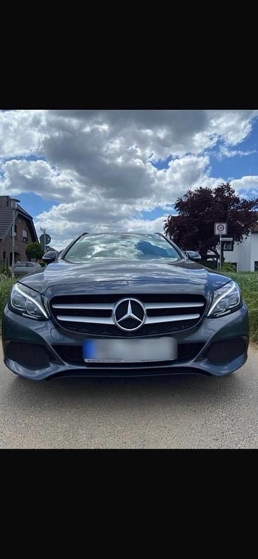 Grau Gebraucht 2014 Mercedes C220 Kombi | 13.500 € (Etwas zu teuer) - Bild 1/4