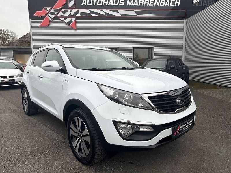 Weiß Gebraucht 2011 Kia Sportage Spirit SUV | 10.999 € (Fairer Preis) - Bild 1/4