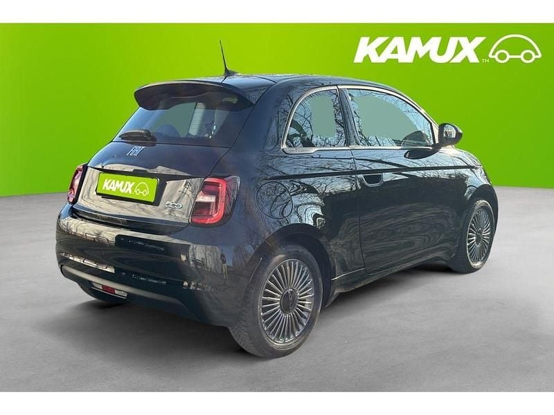 Gebraucht Fiat 500e Action 69 kW (95 PS) 2021 Nero profondo/cattivo/kyalami/ Kleinwagen