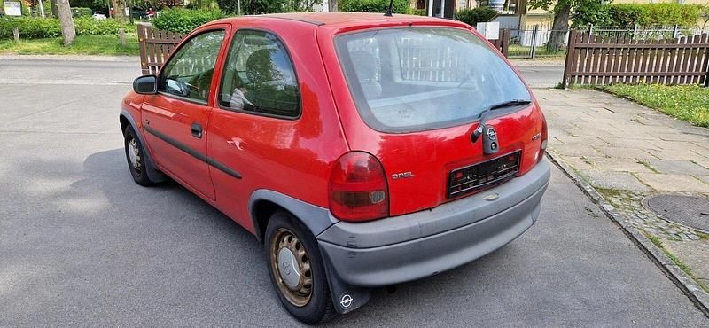 Rot Gebraucht 1997 Opel Corsa Eco Kombi | 220 € (Guter Preis) - Bild 1/4