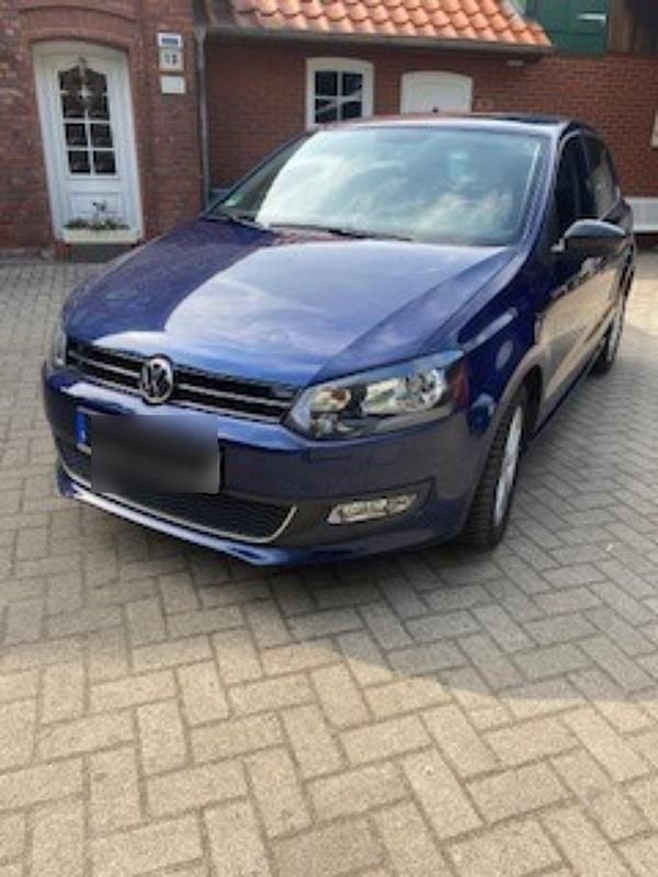 Blau Gebraucht 2012 VW Polo Match Kleinwagen | 7.300 € (Fairer Preis) - Bild 1/4