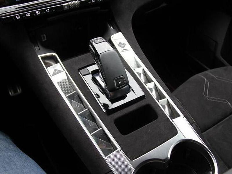 Gebraucht DS Automobiles DS7 Crossback Performance 131 PS (96 kW) 2024 Blau SUV