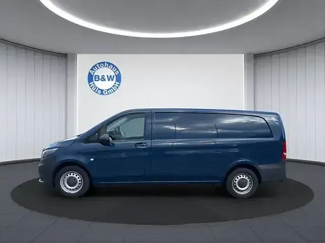 Gebraucht Mercedes Vito 136 PS (100 kW) 2019 Blau Van