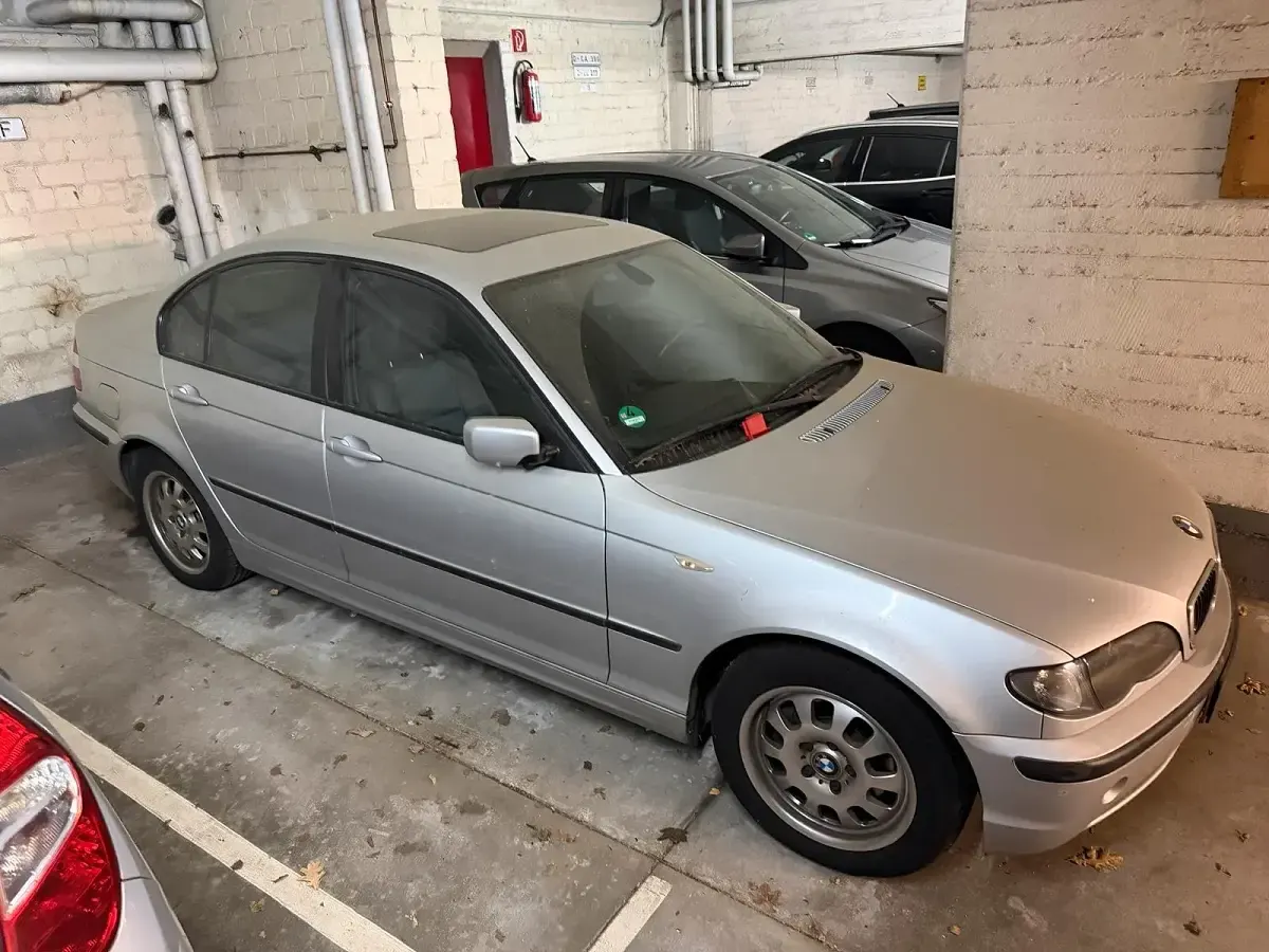 Gebraucht BMW 316 116 PS (85 kW) 2003 Silber Limousine