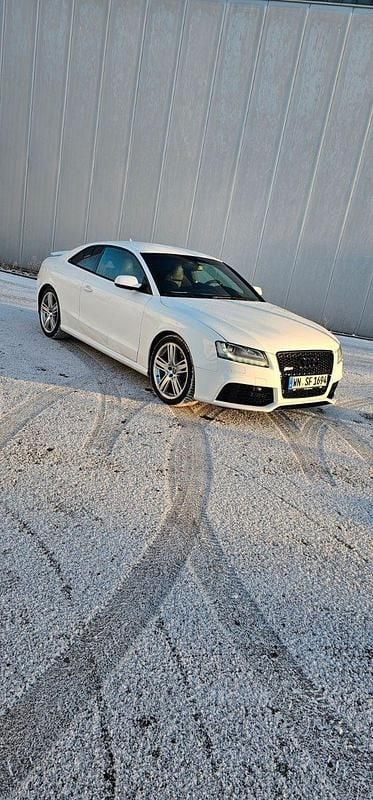 Gebraucht Audi RS5 Ambiente 450 PS (330 kW) 2011 Weiß Coupé