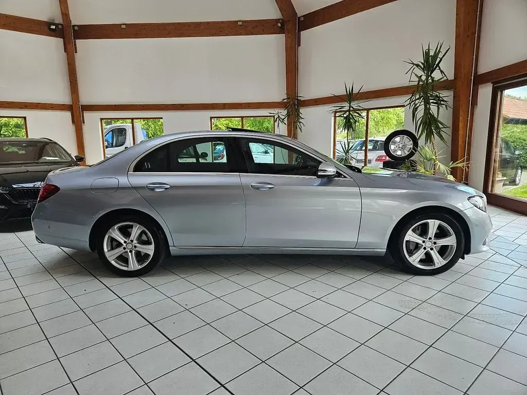 Gebraucht Mercedes E350 Avantgarde 258 PS (189 kW) 2016 Silber Limousine
