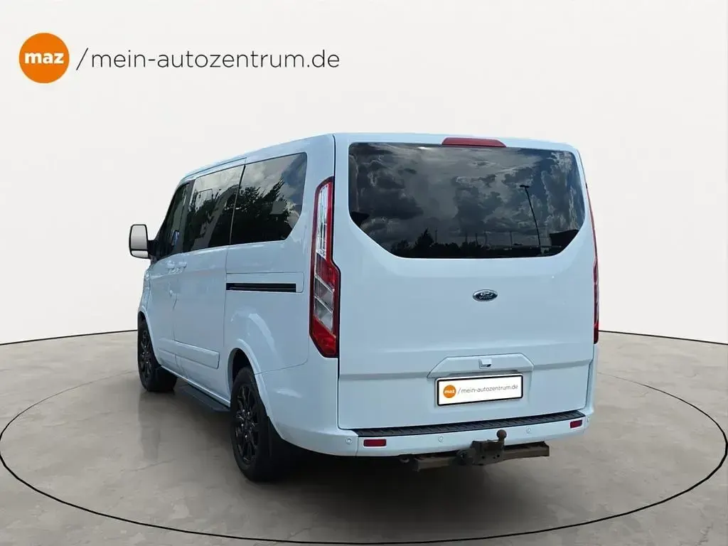 Gebraucht Ford Transit Custom Titanium 170 PS (125 kW) 2018 Weiß Van