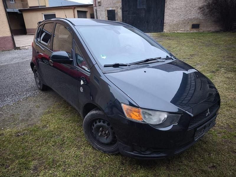 Gebraucht Mitsubishi Colt Inform 95 PS (69 kW) 2009 Schwarz Kleinwagen