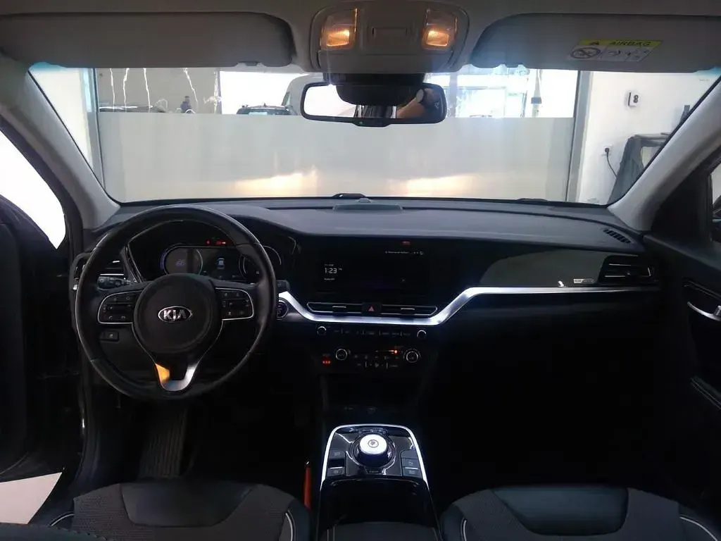 Gebraucht Kia e-Niro 100 kW (136 PS) 2021 Schwarz SUV