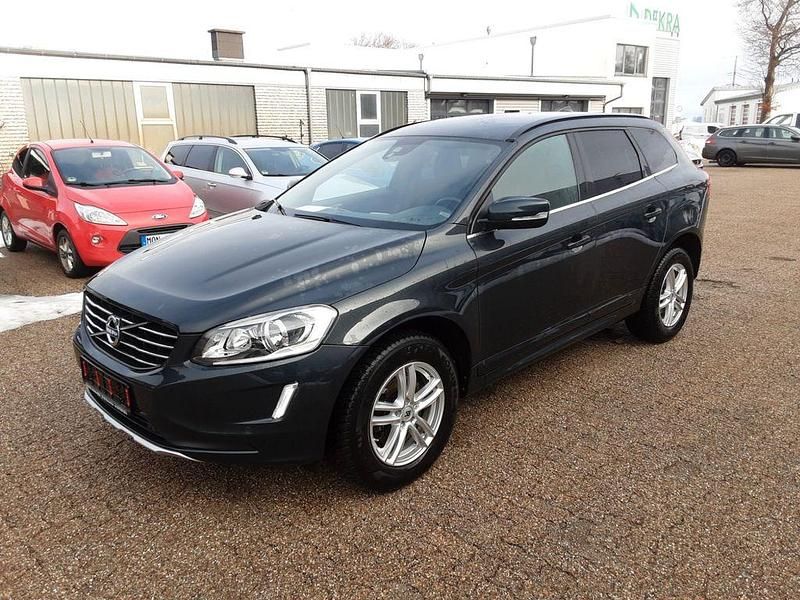Grau Gebraucht 2014 Volvo XC60 Momentum SUV | 15.490 € (Fairer Preis) - Bild 1/4