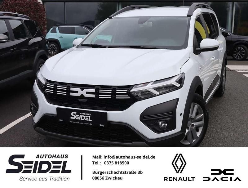 Gletscherweiss Gebraucht 2023 Dacia Jogger Expression Van / Kleinbus | 17.987 € (Fairer Preis) - Bild 1/4