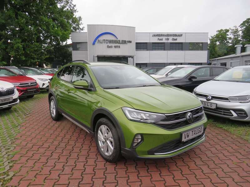 Visual grün metal. Gebraucht 2023 VW Taigo Life SUV | 20.990 € (Guter Preis) - Bild 1/4