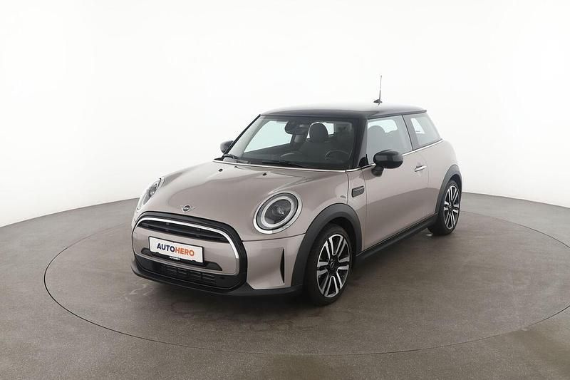 Grau Gebraucht 2023 Mini Cooper Classic Kleinwagen | 20.780 € (Superpreis) - Bild 1/3