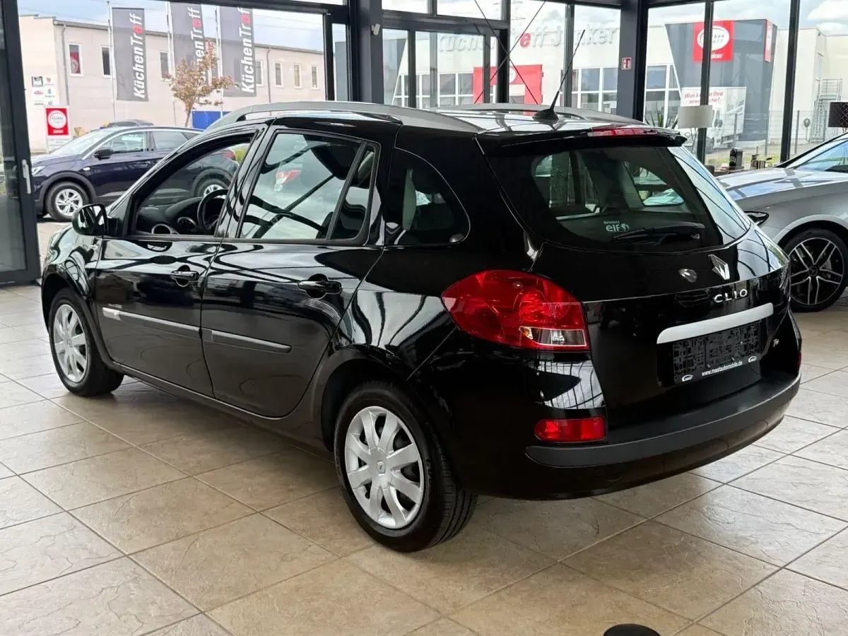 Gebraucht Renault Clio GrandTour 103 PS (75 kW) 2013 Schwarz Kombi