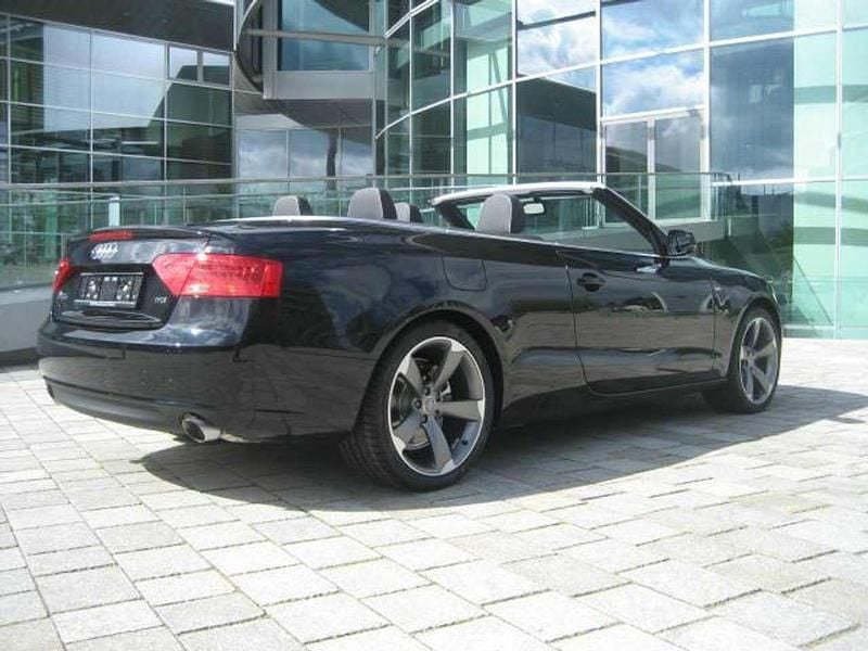 Phantomschwarz perleffet Gebraucht 2012 Audi A5 Cabriolet S-Line Cabrio | 22.610 € - Bild 1/4
