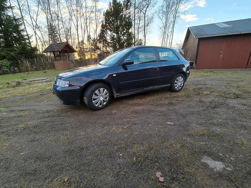 Gebraucht Audi A3 130 PS (95 kW) 2001 Andere farben Kleinwagen