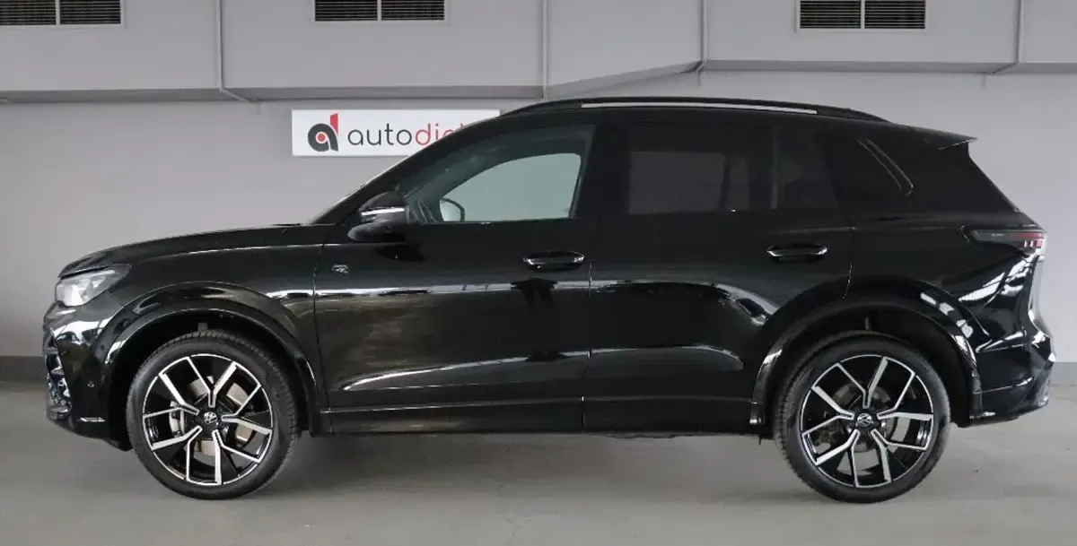 Gebraucht VW Tiguan R-line 193 PS (141 kW) 2025 SUV