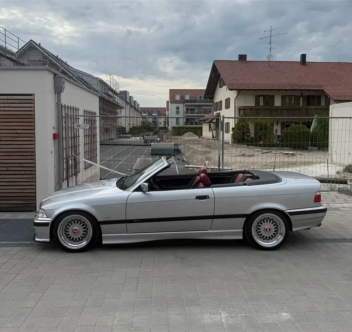 Gebraucht BMW 320 Cabriolet 150 PS (110 kW) 1999 Silber Cabrio