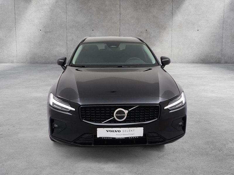 Gebraucht Volvo V60 Plus 197 PS (144 kW) 2023 Schwarz Kombi