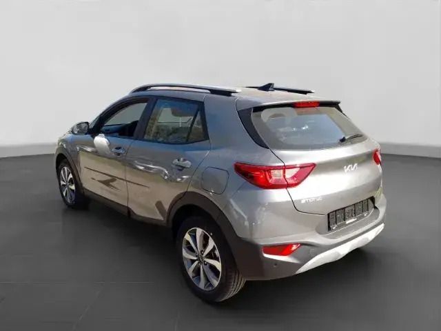 Neu Kia Stonic Vision 74 PS (54 kW) 2025 Grau SUV