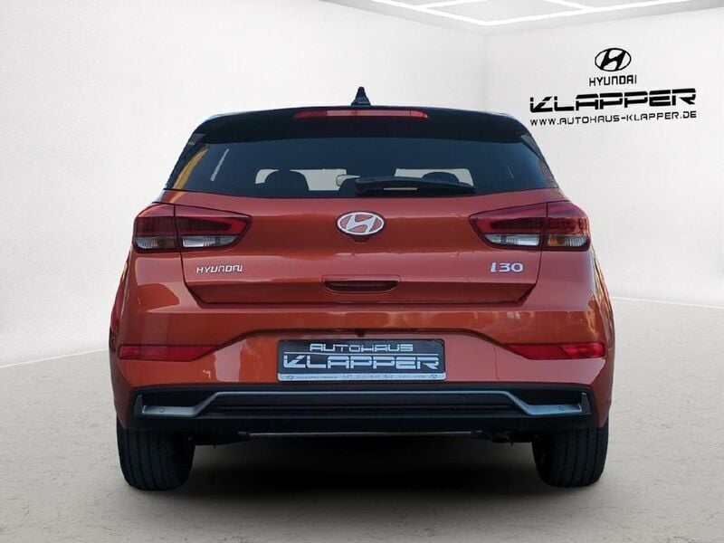 Gebraucht Hyundai i30 Advantage 140 PS (102 kW) 2024 Jupiter orange Limousine