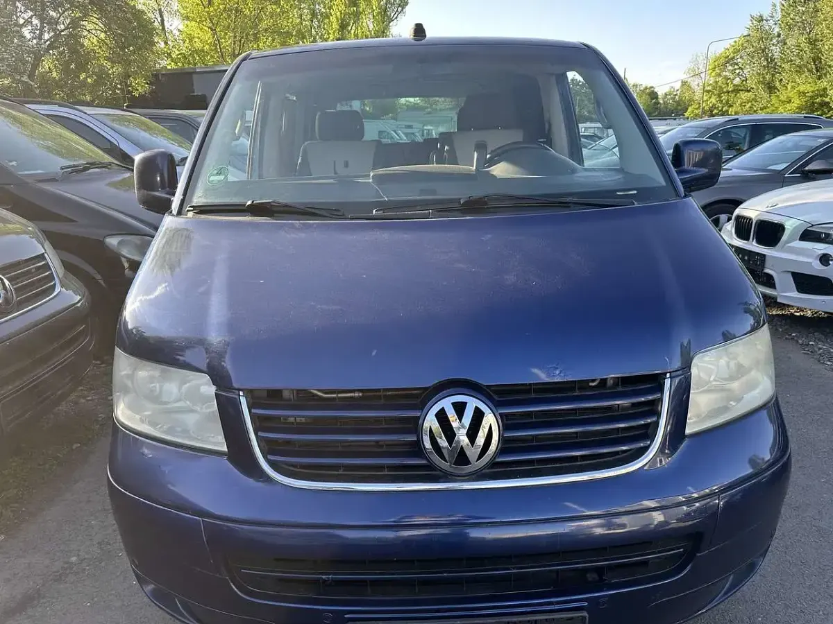 Gebraucht VW T5 United 131 PS (96 kW) 2009 Shadowblue metallic Van