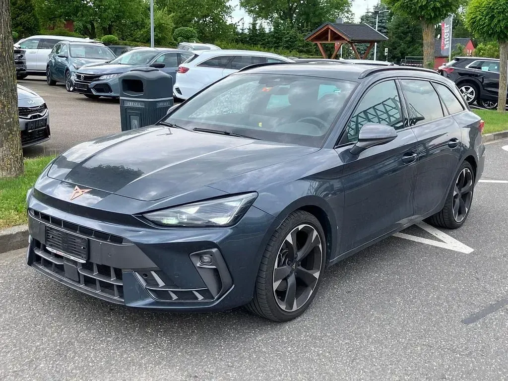 Gebraucht Cupra Leon 150 PS (110 kW) 2024 "magnetic tech" Limousine