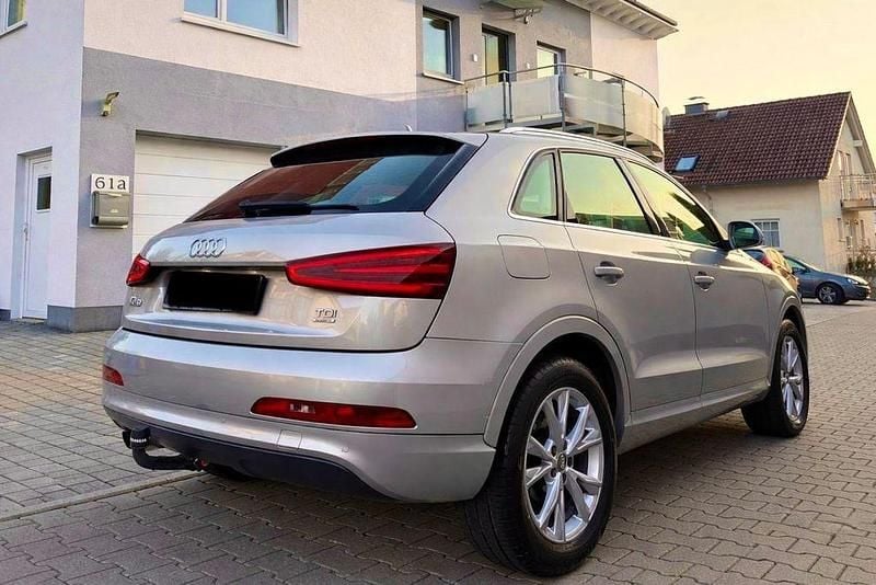 Gebraucht Audi Q3 Sport 140 PS (102 kW) 2014 Silber SUV